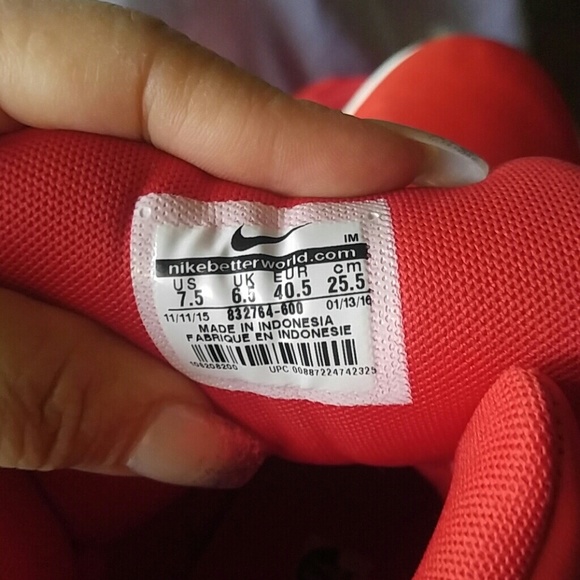 SOLD!! Nike Marxman basketball shoes NWOT - Picture 5 of 7